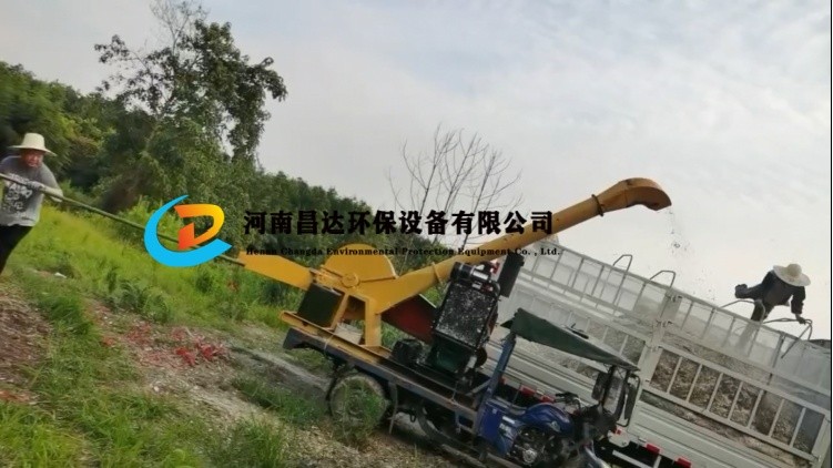 河(hé)南昌(chāng)達HC-800移動竹子切片廣西南寧客戶(hù)現場 河南(nán)昌達HC-800移動竹子切片廣西南寧客戶現場